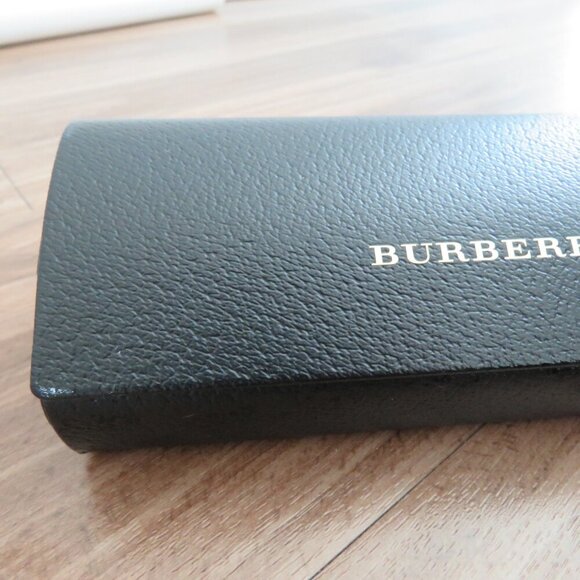 BURBERRY Magnetic Closure Hard Glasses Sunglasses Case - Picture 4 of 10